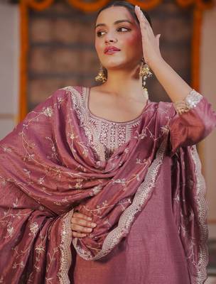 Ethnic Motifs Embroidered Kurta With Trousers & Dupatta 4