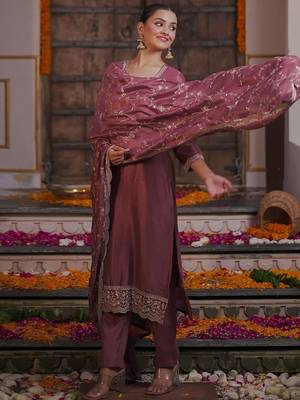 Ethnic Motifs Embroidered Kurta With Trousers & Dupatta 1