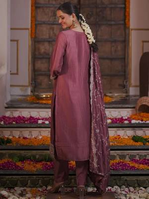 Ethnic Motifs Embroidered Kurta With Trousers & Dupatta 6