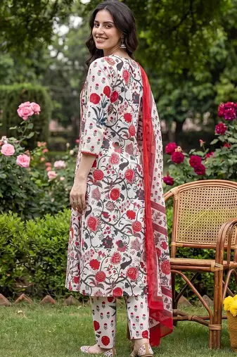 Women Floral Printed Regular Pure Cotton Kurta with Trousers & With Dupatta