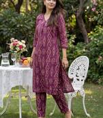 Women Ethnic Motifs Printed Regular Pure Cotton Kurta with Trousers