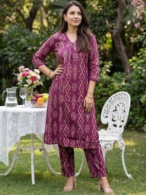 Women Ethnic Motifs Printed Regular Pure Cotton Kurta with Trousers 6