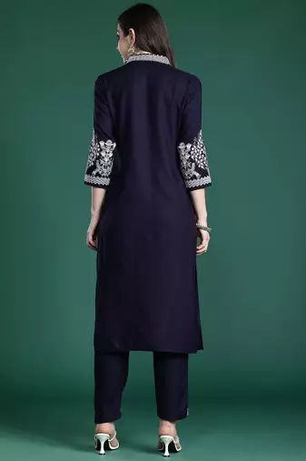 Floral Embroidered Sequinned Kurta with Trousers