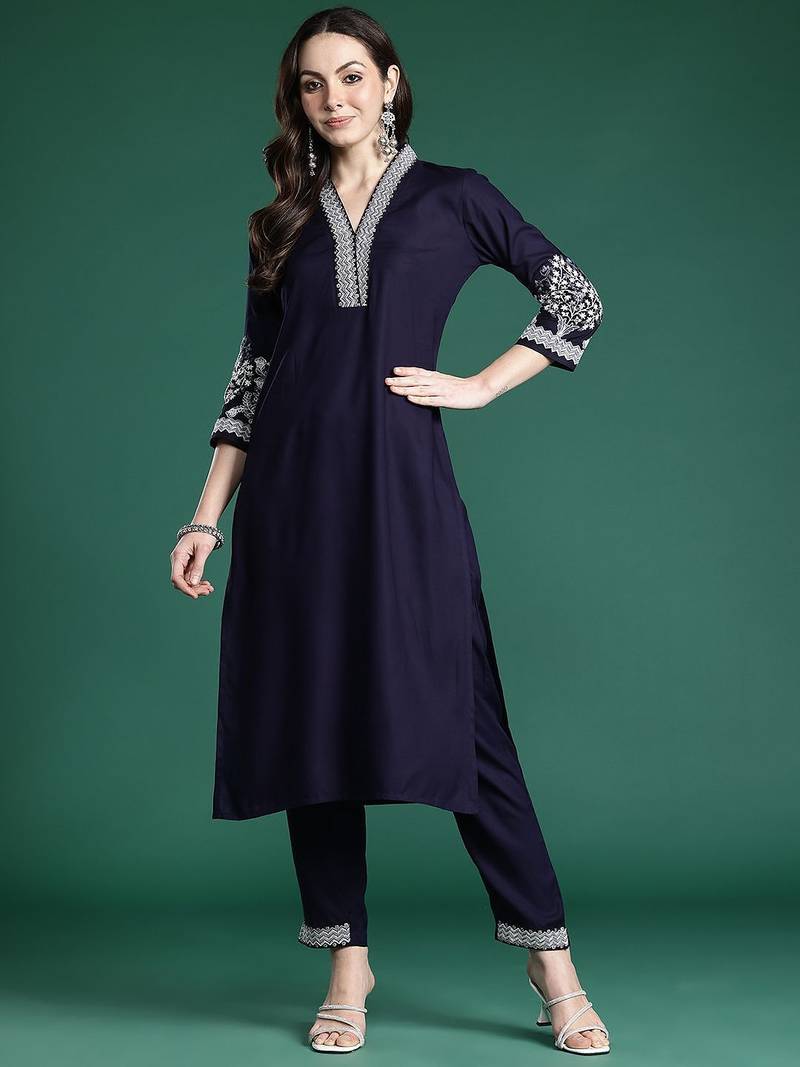 Floral Embroidered Sequinned Kurta with Trousers