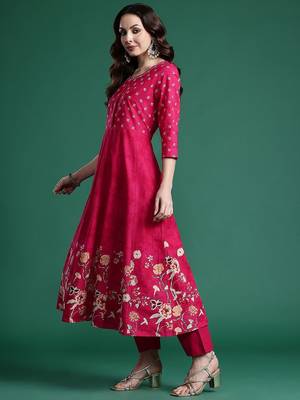 Floral Printed Pure Cotton Kurta with Trousers & Dupatta 6