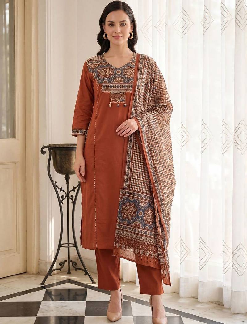 Women Ethnic Motifs Yoke Design Regular Thread Work Pure Cotton Kurta with Trousers & With Dupatta