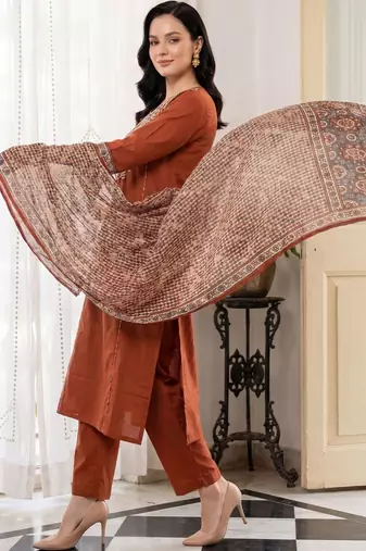 Women Ethnic Motifs Yoke Design Regular Thread Work Pure Cotton Kurta with Trousers & With Dupatta