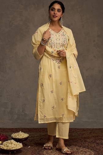 women floral embroidered  cotton kurta with trousers & dupatta