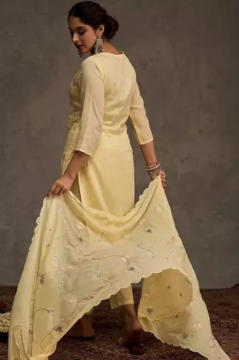 Women Floral Embroidered Pure Cotton Kurta with Trousers & Dupatta
