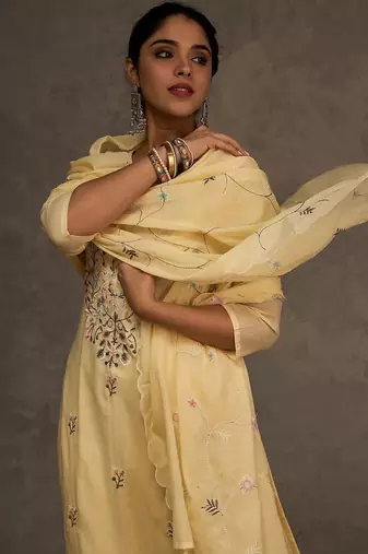 Women Floral Embroidered Pure Cotton Kurta with Trousers & Dupatta