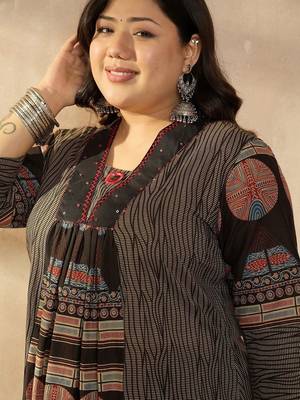 Plus Size Multi Printed A-Line Kurta Trousers Set 3