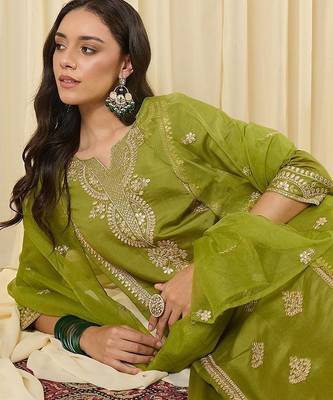 Women Ethnic Motifs Embroidered Regular Kurta with Trousers & With Dupatta 3