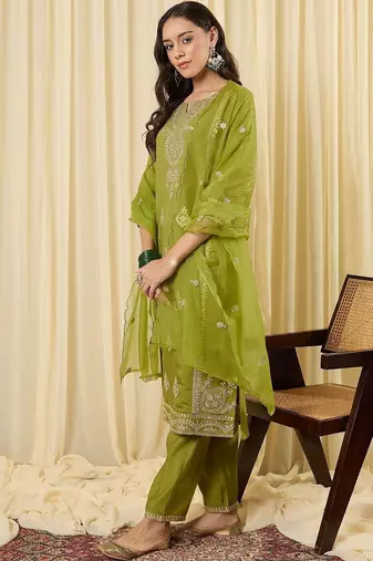 Women Ethnic Motifs Embroidered Regular Kurta with Trousers & With Dupatta