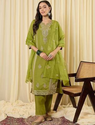 Women Ethnic Motifs Embroidered Regular Kurta with Trousers & With Dupatta 6