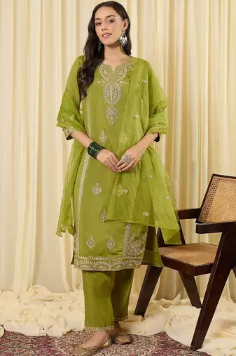 Women Ethnic Motifs Embroidered Regular Kurta with Trousers & With Dupatta