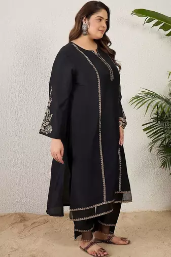 Plus Size Ethnic Motifs Embroidered Regular Thread Work Kurta with Trousers