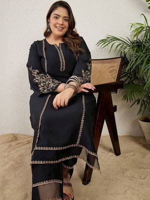 Plus Size Ethnic Motifs Embroidered Regular Thread Work Kurta with Trousers 5