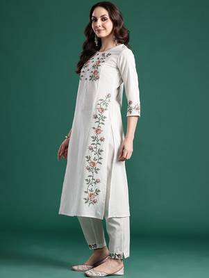Floral Embroidered Pure Cotton Kurta with Trousers 4