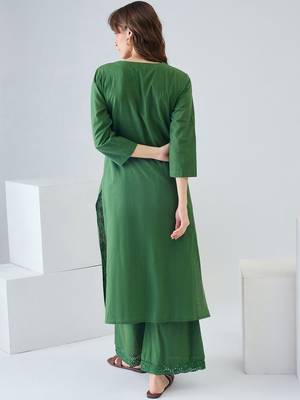 Women Floral Embroidered Regular Thread Work Pure Cotton Kurta with Trousers 5