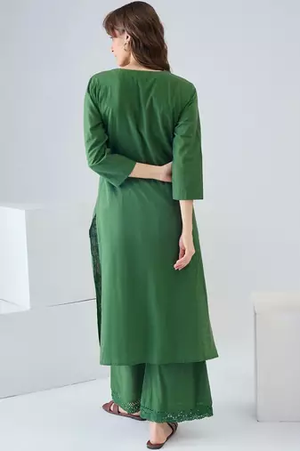 Women Floral Embroidered Regular Thread Work Pure Cotton Kurta with Trousers
