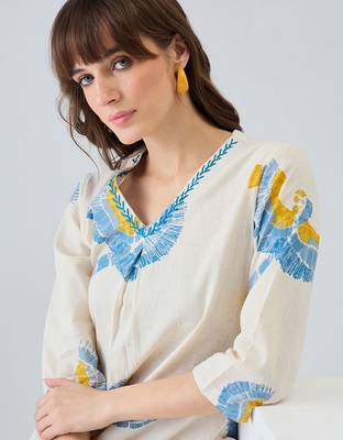 Women Printed Regular Thread Work Pure Cotton Kurta with Trousers 1