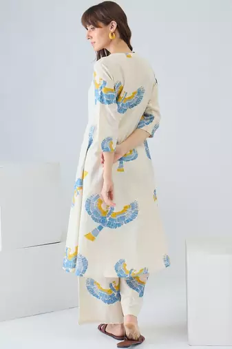 Women Printed Regular Thread Work Pure Cotton Kurta with Trousers