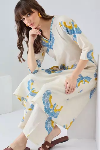 Women Printed Regular Thread Work Pure Cotton Kurta with Trousers