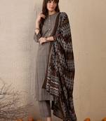 women printed regular  cotton kurta with trousers & with dupatta
