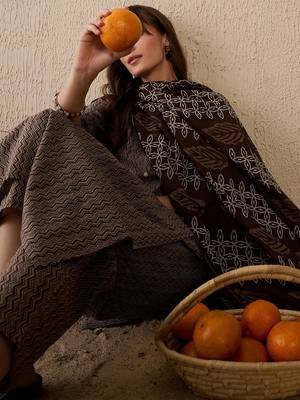 women printed regular  cotton kurta with trousers & with dupatta 3