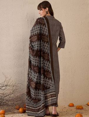 women printed regular  cotton kurta with trousers & with dupatta 6