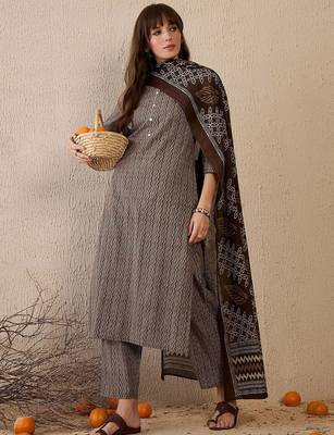 women printed regular  cotton kurta with trousers & with dupatta 7