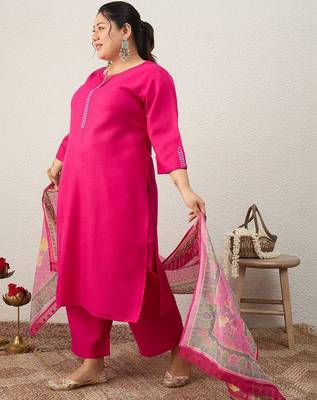 Plus Size Ethnic Motifs Regular Thread Work Kurta with Trousers & With Dupatta 3