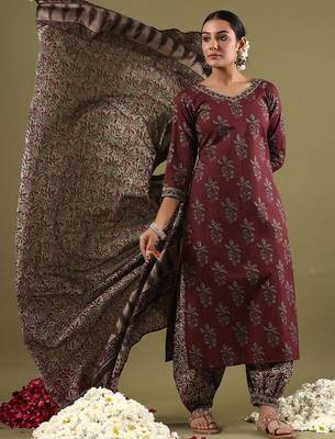Women Floral Printed Regular Pure Cotton Kurta with Salwar & With Dupatta 4