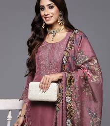 Women Floral Embroidered Regular Thread Work Kurta with Trousers & Dupatta