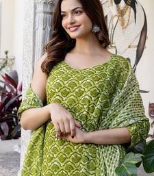 Floral Printed V-Neck Pure Cotton Straight Kurta With Trouser And Dupatta
