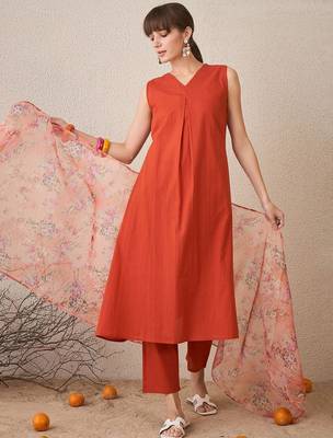 Women Floral Regular Pure Cotton Kurta with Trousers & With Dupatta 2