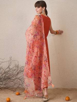 Women Floral Regular Pure Cotton Kurta with Trousers & With Dupatta 5