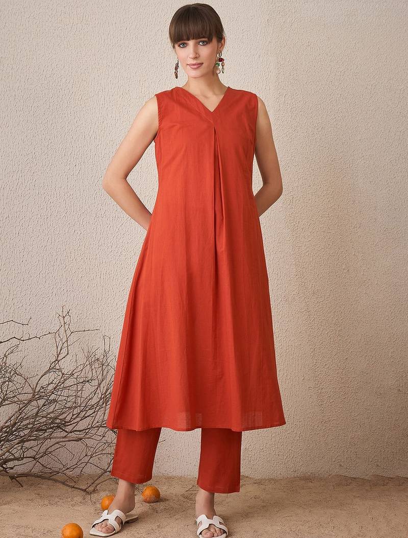 Women Floral Regular Pure Cotton Kurta with Trousers & With Dupatta