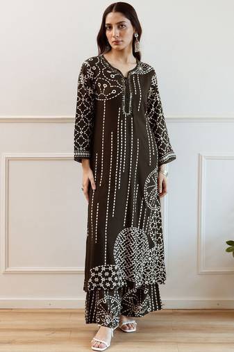 Women Printed Regular Beads and Stones Kurta with Trousers