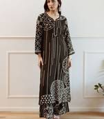 Women Printed Regular Beads and Stones Kurta with Trousers