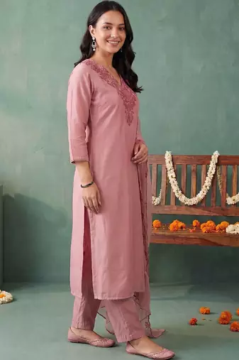 Women Ethnic Motifs Embroidered Regular Thread Work Kurta with Trousers & With Dupatta