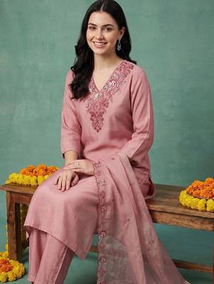 Women Ethnic Motifs Embroidered Regular Thread Work Kurta with Trousers & With Dupatta 5