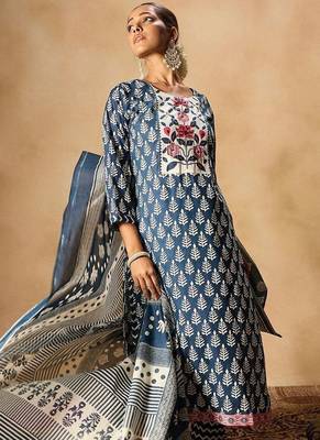 Ethnic Motifs Printed Thread Work Pure Cotton Kurta with Trousers & Dupatta 5