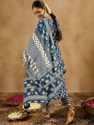 Ethnic Motifs Printed Thread Work Pure Cotton Kurta with Trousers & Dupatta 6