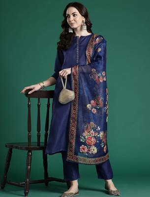 Ethnic Motifs Embroidered Kurta with Trousers & Dupatta 1