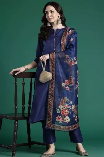 Ethnic Motifs Embroidered Kurta with Trousers & Dupatta