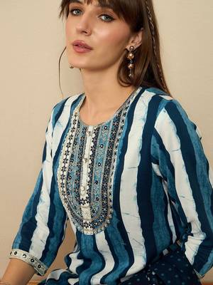 Striped Sequinned Straight Kurta With Trousers & Dupatta 3