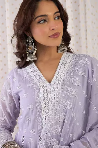 Women Ethnic Motifs Thread Work Pure Cotton Kurta with Trousers & With Dupatta