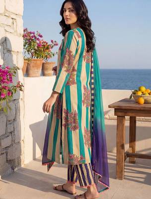 Women Printed Regular Thread Work Pure Cotton Kurta with Trousers & With Dupatta 3