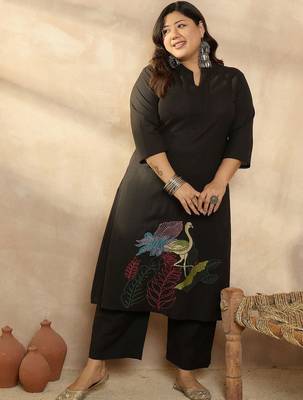 Plus Size Motifs Embroidered Regular Pure Cotton Kurta with Palazzos 6